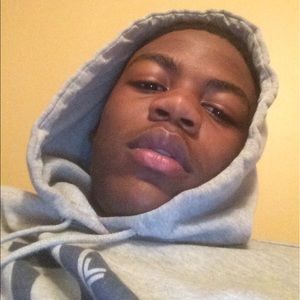 Meet your Posher, Cameron