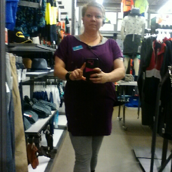 Meet your Posher, Lisa - Picture 3 of 4