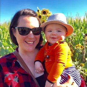 Meet your Posher, Emily