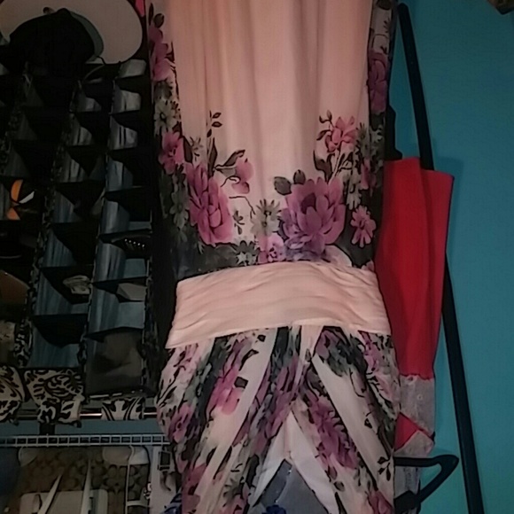 Dress - Picture 2 of 3