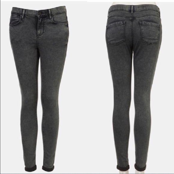 LAST CHANCE! Stone Washed Leigh Ankle Grazer Jean