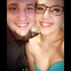 Meet your Posher, Caitlin