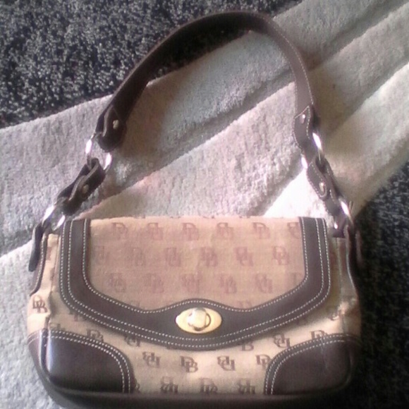 Dooney and Bourke purse