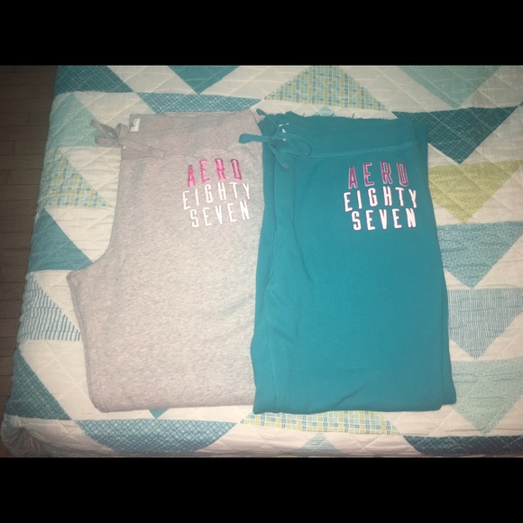 American eagle sweatpants!