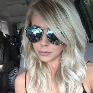 Meet your Posher, Raelena