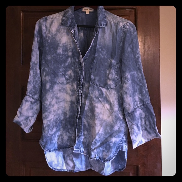 Cloth & Stone distressed denim 3/4Sleeve Button Up