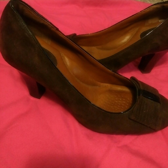 Clark's brown suede pumps 8 comfy