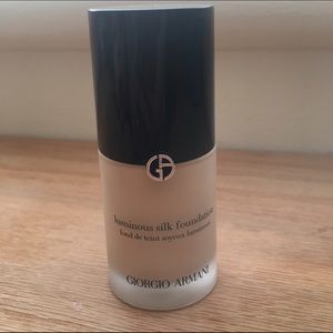 Giorgio Armani Luminous Silk Foundation #2