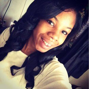 Meet your Posher, Regine