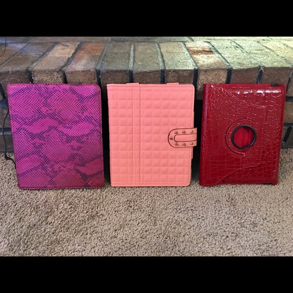 iPad 3 and 4 Cases (2 for the price of 1) ✨✨✨