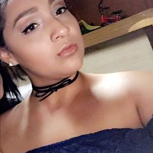 Meet your Posher, Alejandra