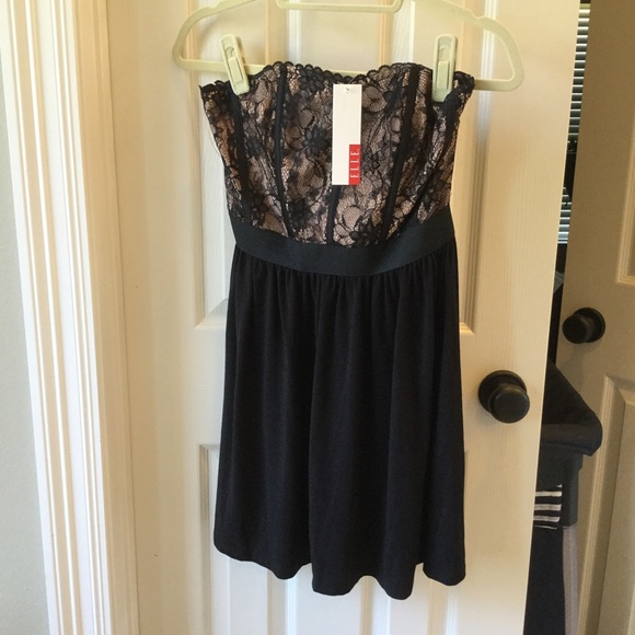 Elle strapless dress