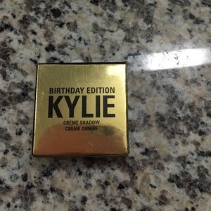 Kylie birthday edition rose gold creme shadow new