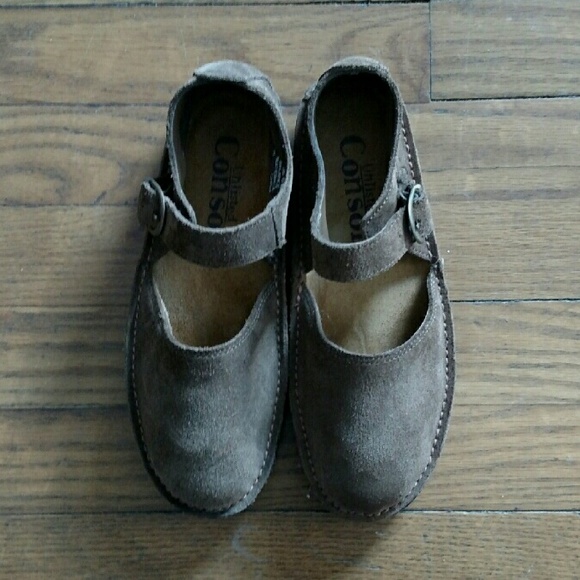 Sold!! NWOT Suede mary janes