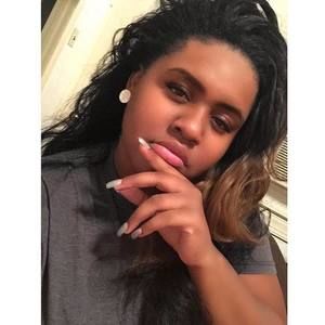 Meet your Posher, Brittney
