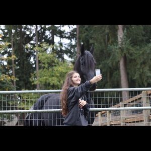 Meet your Posher, Janelle