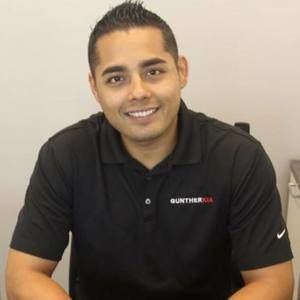 Meet your Posher, Jonathan