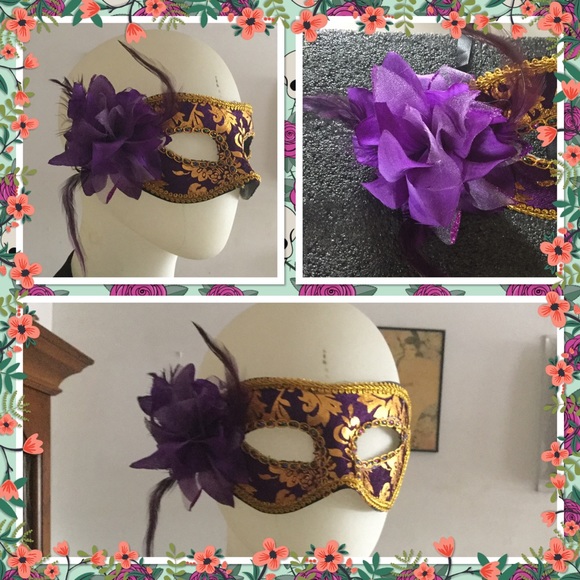 Purple stunning lace flower party eyemask - Picture 2 of 2