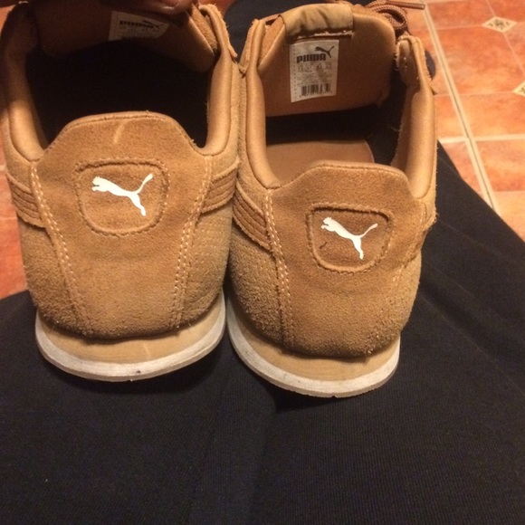 Puma white and gold still in good condition - Picture 3 of 4