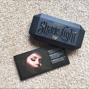 Kat Von D Shade and Light Eye Contour Palette