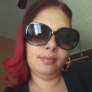 Meet your Posher, Evelyn