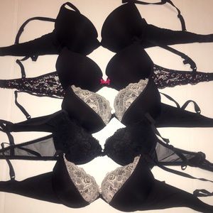 6 bras for 15 worn a few times. Having baby