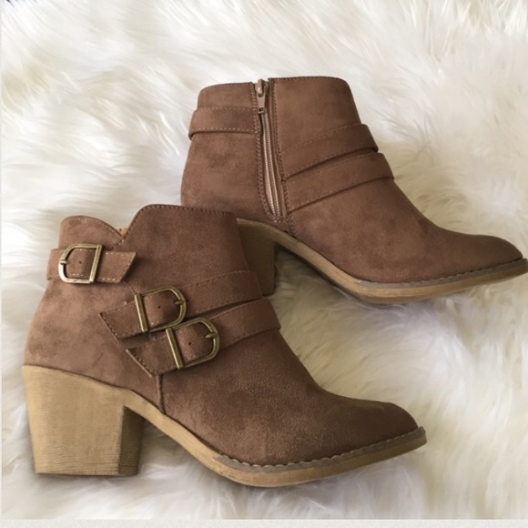 •Ankle Buckle Booties• - Picture 2 of 5