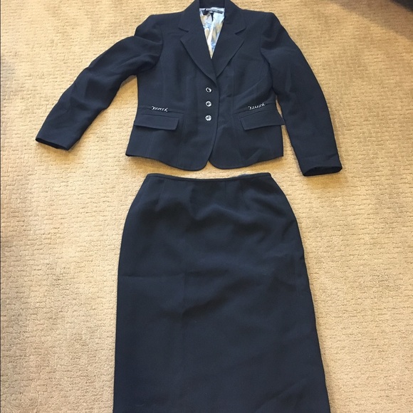 Kasper skirt suit set black
