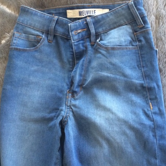 Brandy Melville High Waisted Jeans