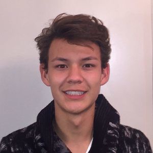 Meet your Posher, Wallace