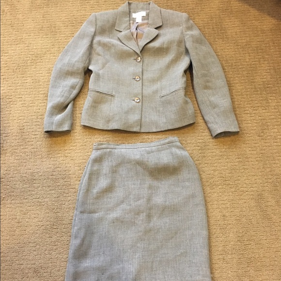 Casual corner grey/beige skirt suit set