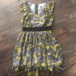 Grey/Yellow print flowy dress