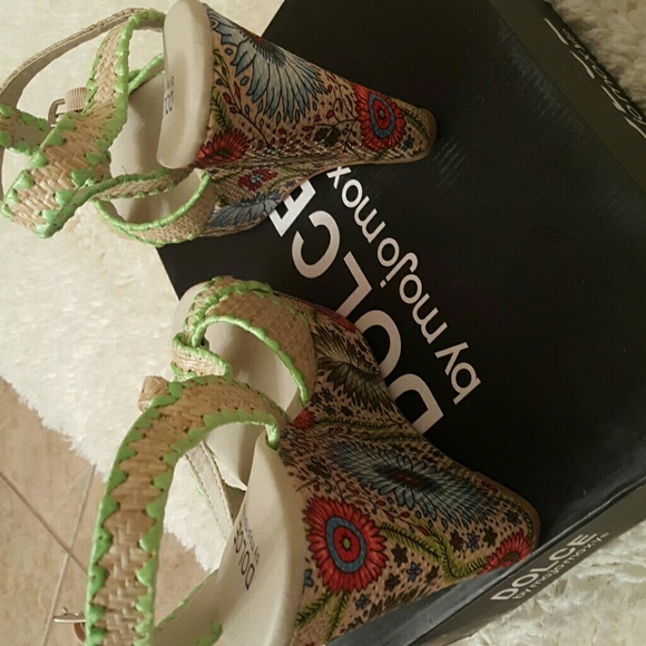 Dolce Mojo Moxy Wedge!!! - Picture 3 of 3