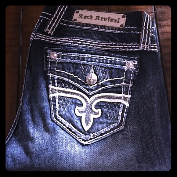 🔱ROCK REVIVAL JEANS🔱