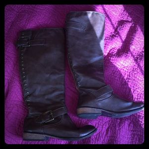 Brown tall boots! Back zipper w/ red gold detail!