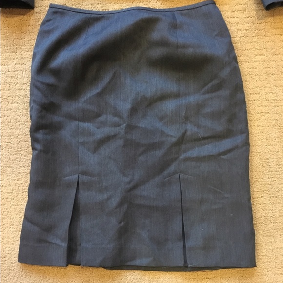 Travis Ayers grey/blue skirt suit set - Picture 2 of 3