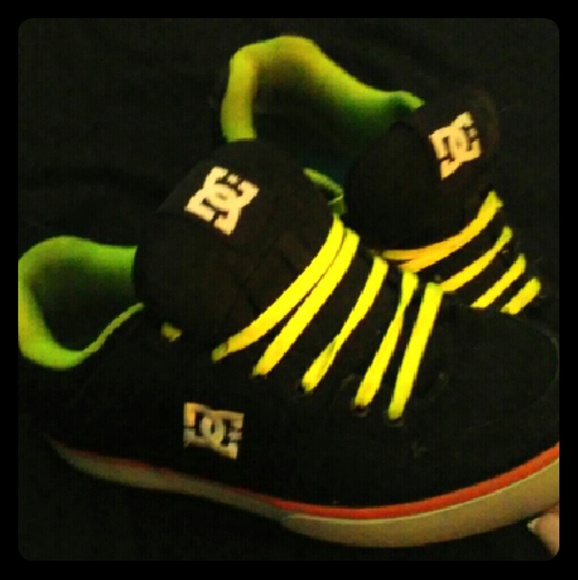 DC shoes