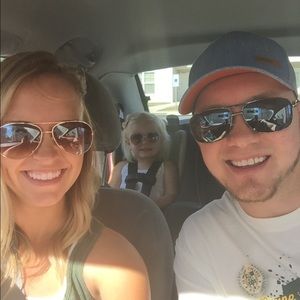 Meet your Posher, Megan