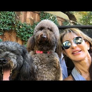 Meet your Posher, Yvette