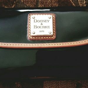 Dooney & Bourke wallet