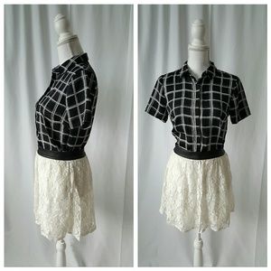 FOREVER 21 Black White Plaid Button Front Crop Top