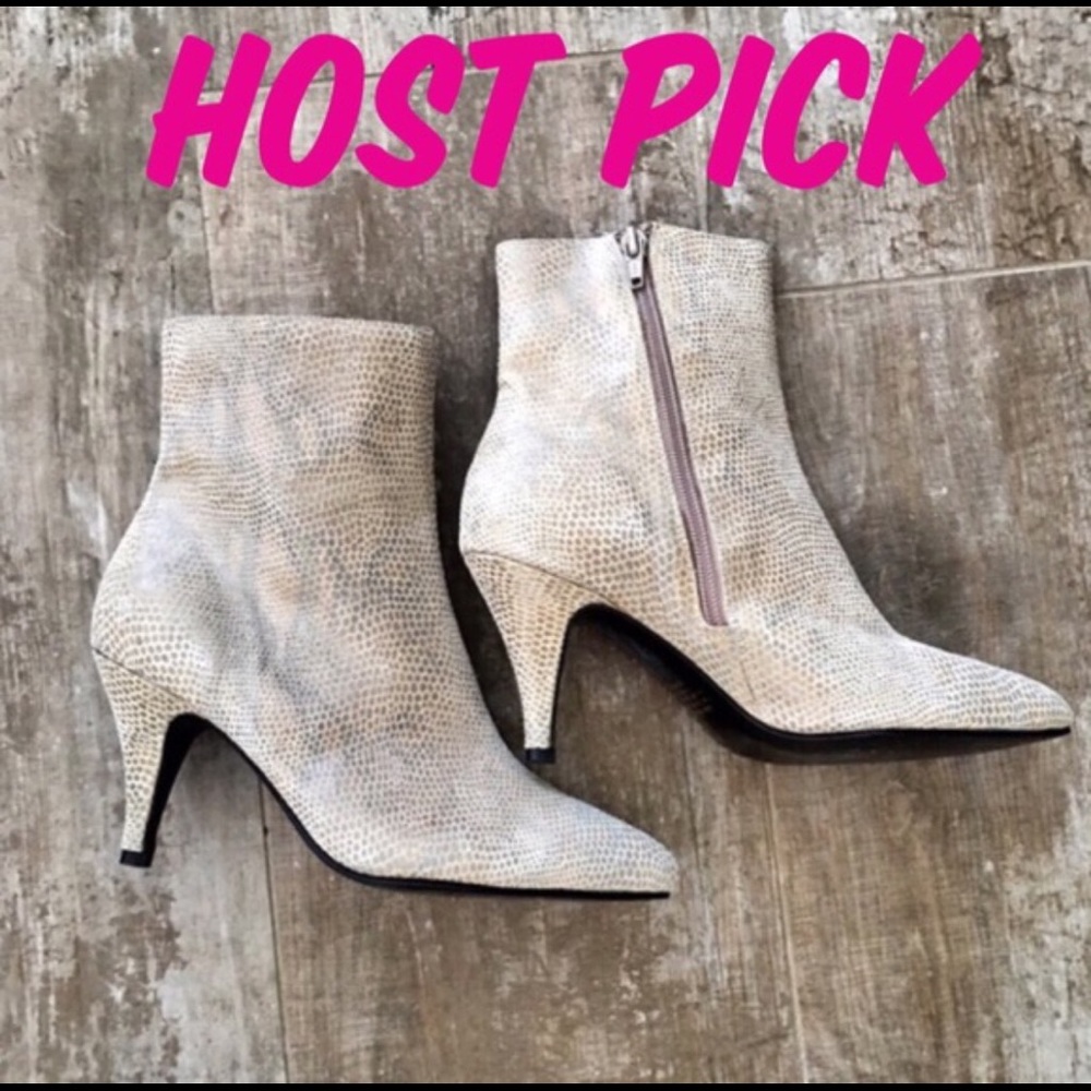 🌟HP🌟Taupe Leather Snakeskin Booties Size 5.5 - Picture 5 of 6