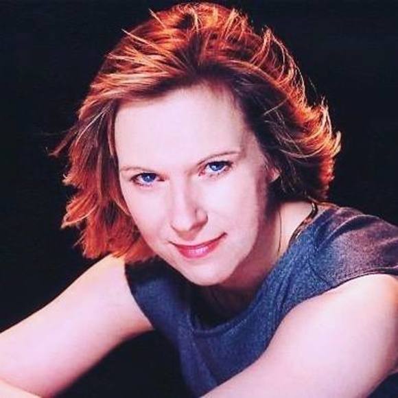 Meet your Posher, Carollynn