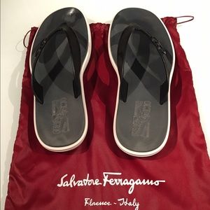 Men's flip flops