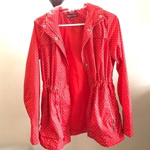 Water resistant wind breaker jacket