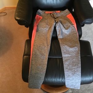 LUCY workout leggings