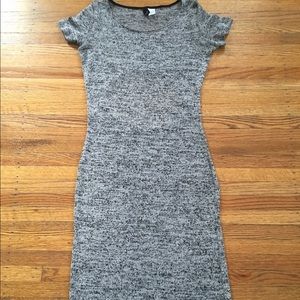 Long Grey Dress With Keyhole Back
