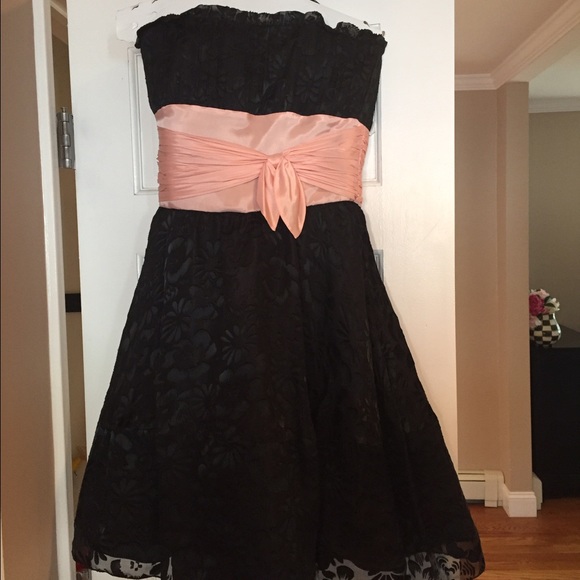 EUC Betsey Johnson cocktail dress. Size 6. $99