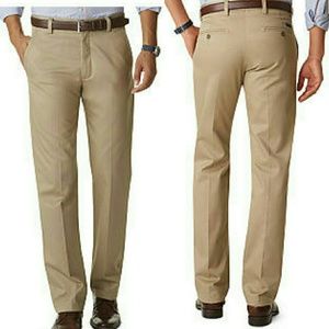 Dockers Slim fit in Light Beige Sz 31X32