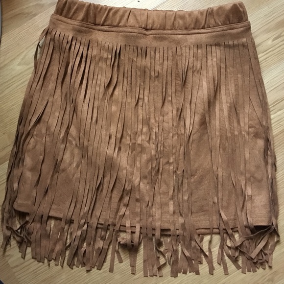 Full Tilt Faux Suede Fringe Skirt L NEW #Halloween